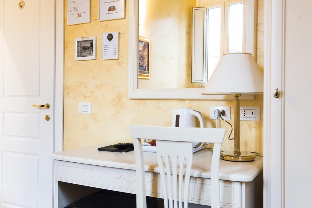 Bed and Breakfast Domus Trevi Roma Habitación foto