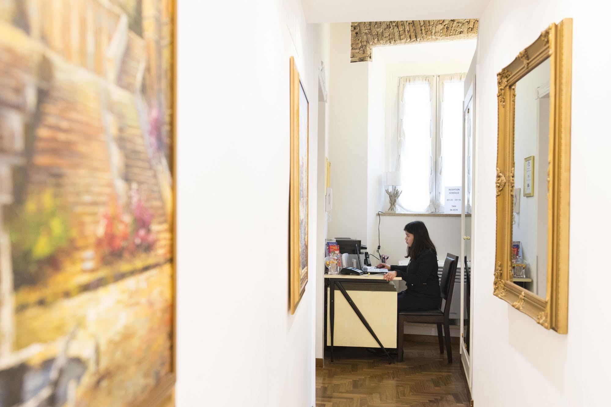 Bed and Breakfast Domus Trevi Roma Exterior foto