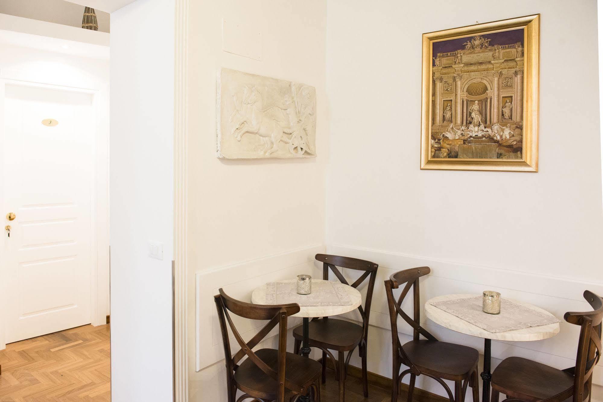 Bed and Breakfast Domus Trevi Roma Exterior foto