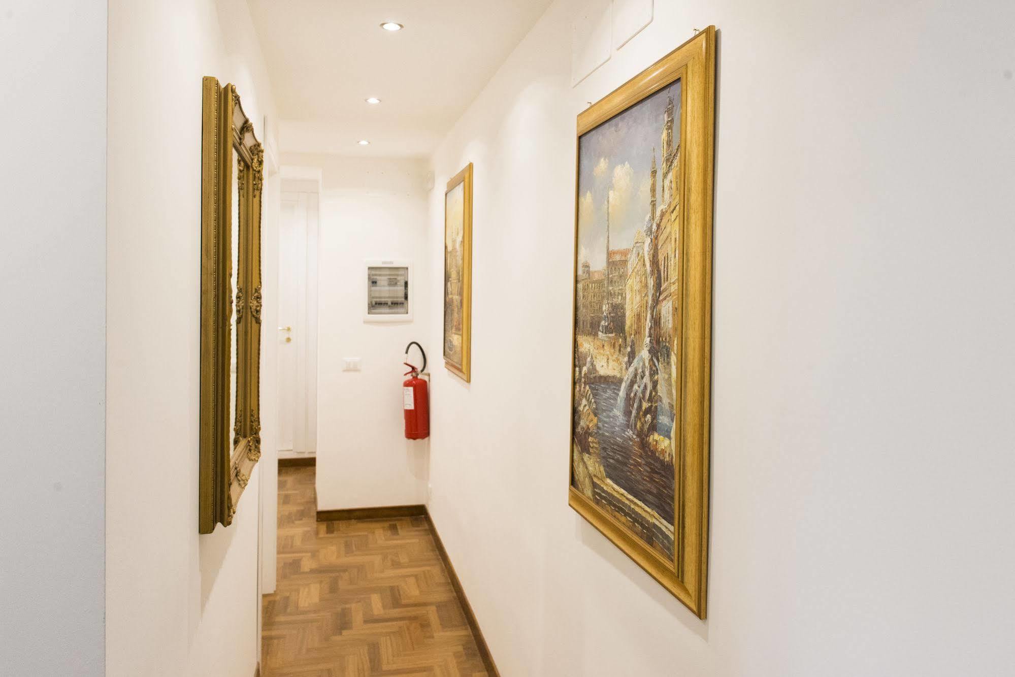 Bed and Breakfast Domus Trevi Roma Exterior foto