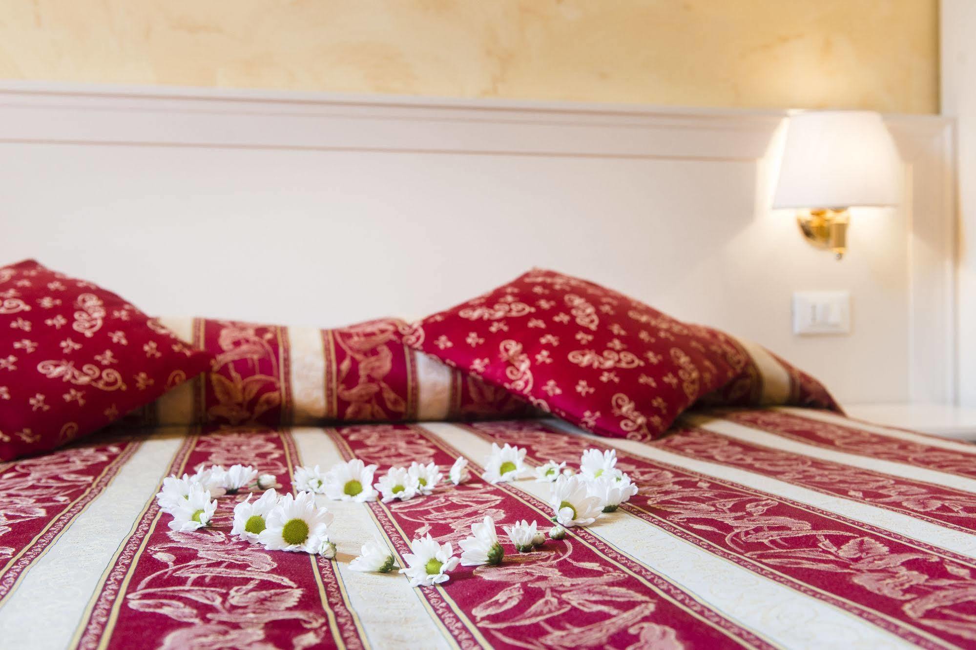 Bed and Breakfast Domus Trevi Roma Exterior foto